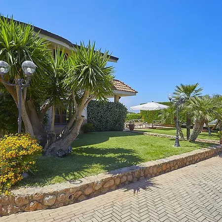 ヴィラ Cottone - 5 Con Piscina Privata - Tra Palermo E Cefalu アルタヴィッラ・ミリーチア