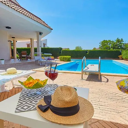 Con Piscina Privata Tra Palermo E Cefalu Ac - Bbq - Wi-fi Free